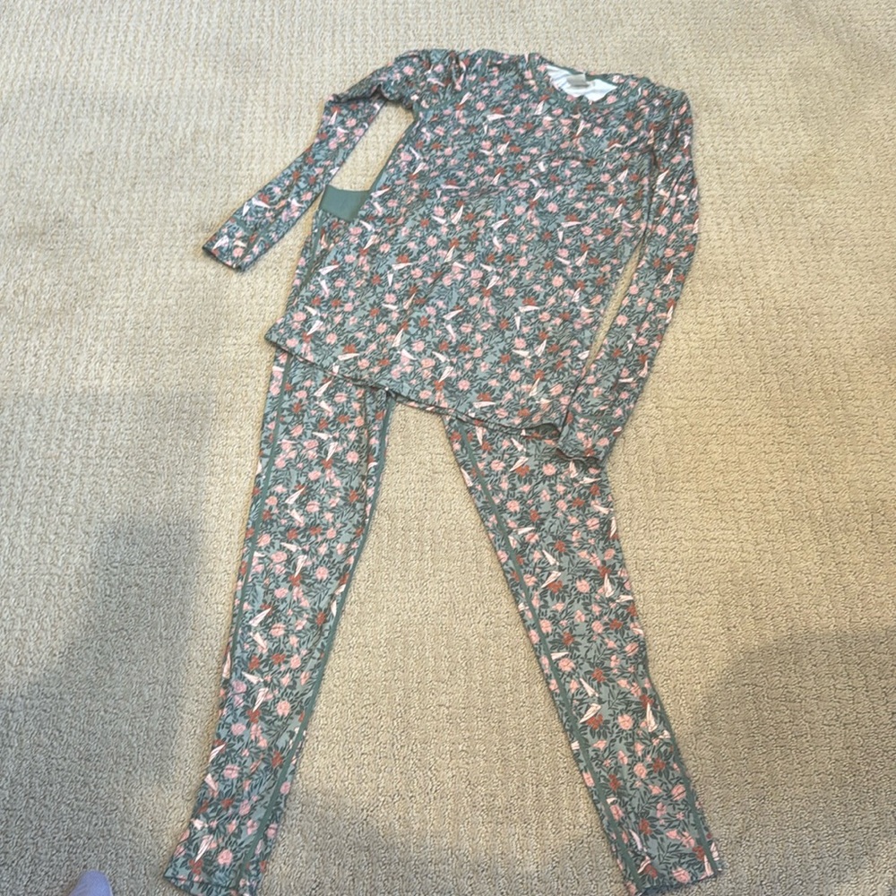 KARI TRAA long johns size small top and bottom matching